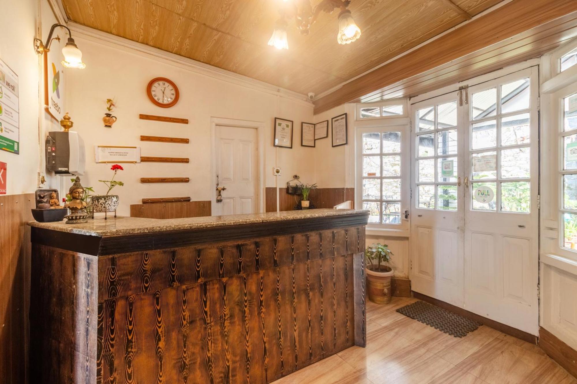 Treebo The Alpine Heritage Residency Shimla Exterior photo